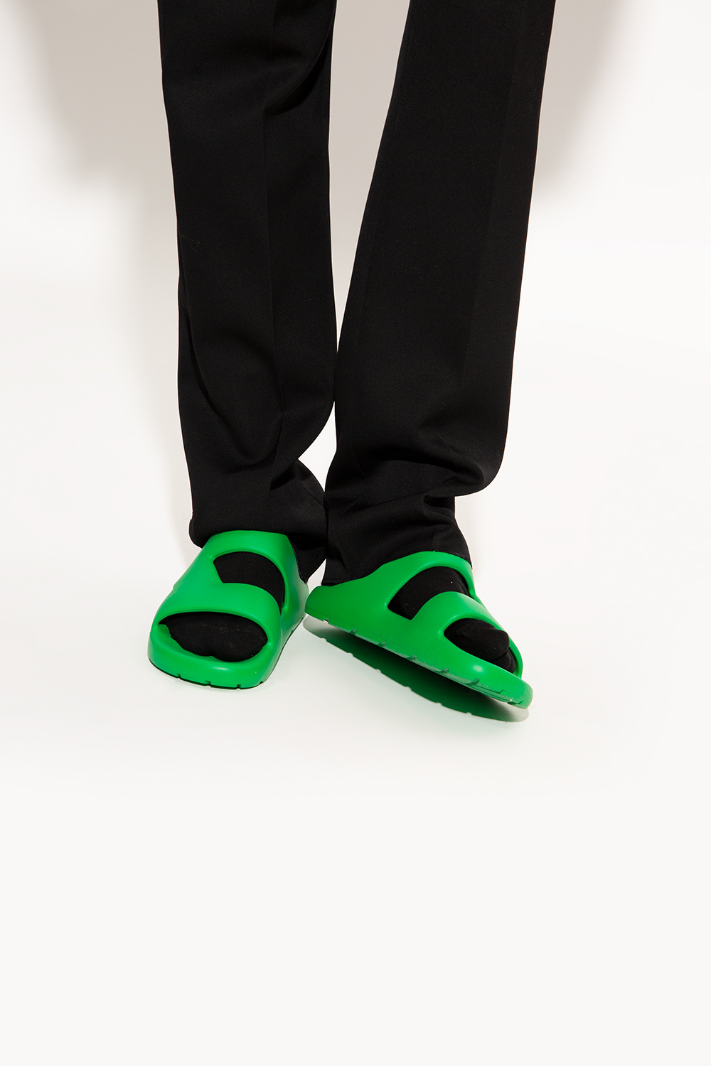【BOTTEGA VENETA】Rubber Slide/追跡+関税+全国送料込み womens bottega veneta tops - 'Slider' rubber slides Bottega